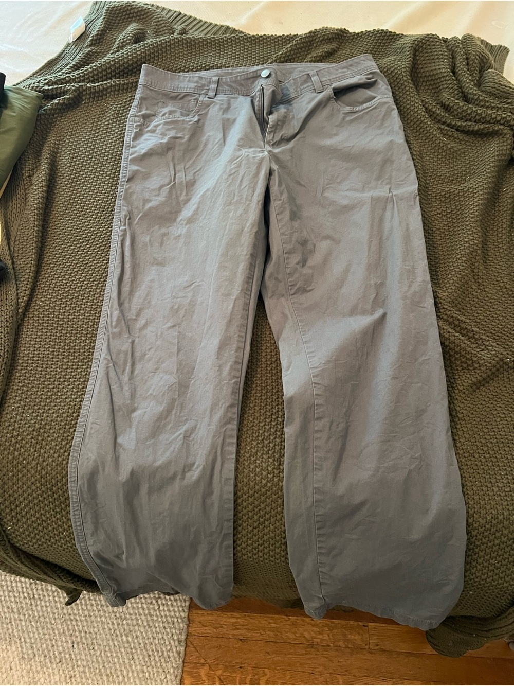 Columbia men’s grey pants 34w x 32L